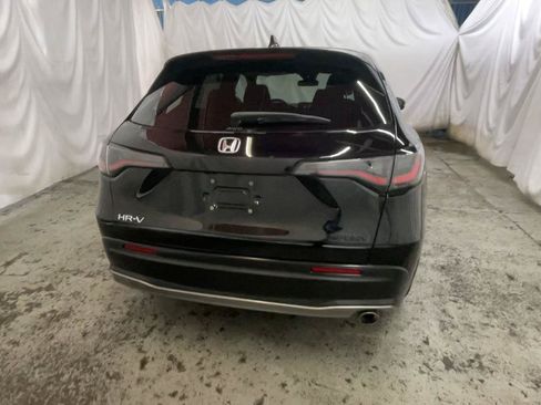 Used 2023 Honda HR-V Sport image 8