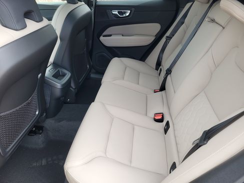 New 2026 Volvo XC60 B5 Plus w/ Protection Package Premier AWD/4WD image 18