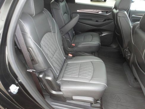 Used 2024 Buick Enclave Avenir w/ Avenir Technology Package image 19