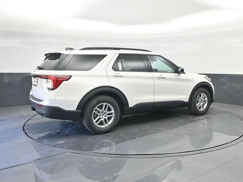 New 2026 Ford Explorer Active RWD image 15