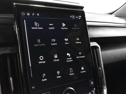 Used 2025 GMC Acadia Elevation image 16