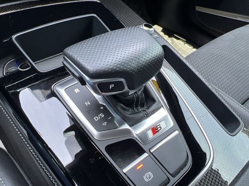 Used 2022 Audi SQ5 Prestige AWD/4WD image 23
