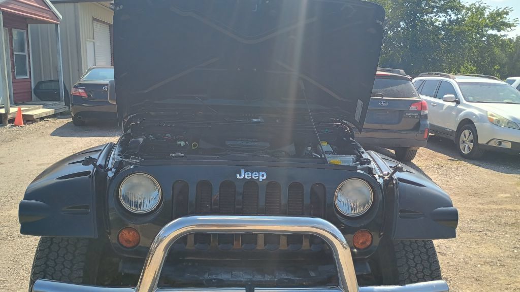 Used 2012 Jeep Wrangler Sport AWD/4WD image 33