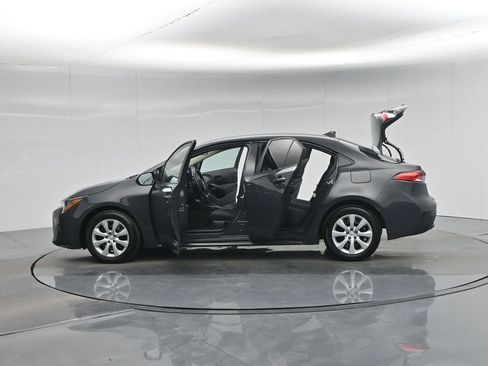 Used 2024 Toyota Corolla LE image 34