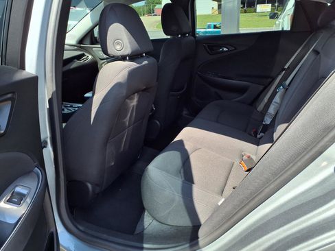 Used 2024 Chevrolet Malibu LT FWD image 17