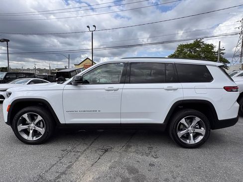 New 2026 Jeep Grand Cherokee L Limited AWD/4WD image 4