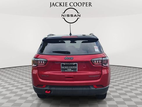 Used 2025 Jeep Compass Trailhawk AWD/4WD image 6