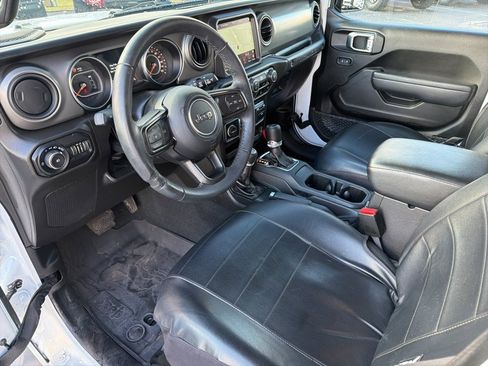 Used 2022 Jeep Wrangler Unlimited Sport w/ Sun And Sound Package image 30