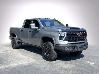 Used 2026 Chevrolet Silverado 2500 ZR2 w/ ZR2 Bison Edition AWD/4WD video 2