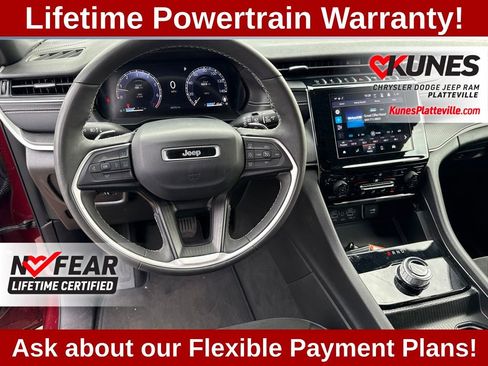 Used 2024 Jeep Grand Cherokee Altitude AWD/4WD image 15