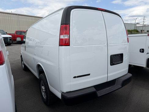 New 2026 Chevrolet Express 2500 w/ Driver Convenience Package RWD image 5