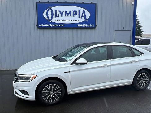 Used 2019 Volkswagen Jetta SEL image 1