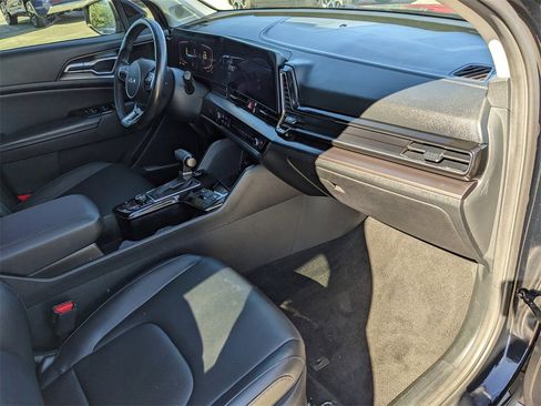 Certified 2023 Kia Sportage EX image 14