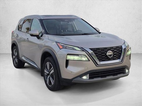 Used 2021 Nissan Rogue SL w/ Premium Package FWD image 3