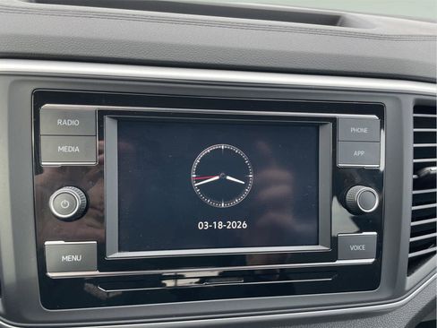 Used 2023 Volkswagen Atlas SE image 28