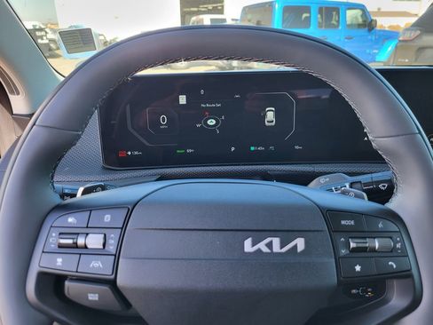 New 2025 Kia EV6 Wind image 16