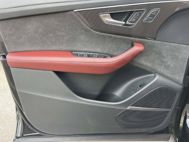 Certified 2022 Audi SQ8 Prestige AWD/4WD image 16