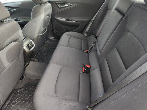 Used 2024 Chevrolet Malibu LT image 32