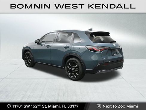 Used 2025 Honda HR-V Sport image 3