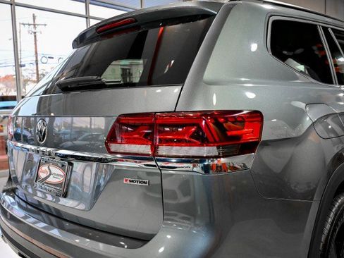 Used 2022 Volkswagen Atlas SE image 11