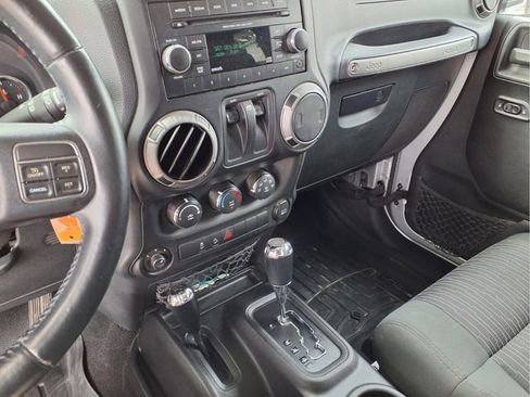 Used 2012 Jeep Wrangler Sport AWD/4WD image 5