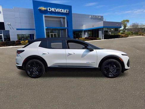Used 2025 Chevrolet Equinox EV RS AWD/4WD image 26