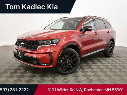 Certified 2023 Kia Sorento SX AWD/4WD image 1