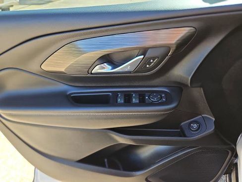 Used 2023 GMC Terrain SLE w/ Driver Convenience Package image 19