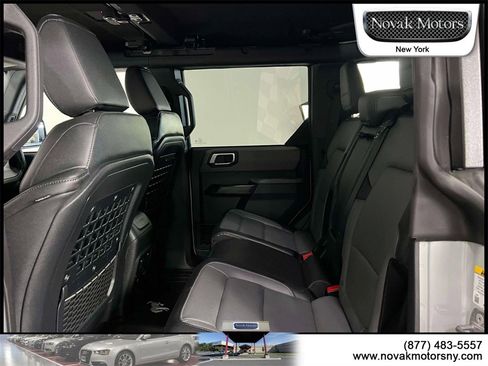 Used 2024 Ford Bronco Everglades image 13