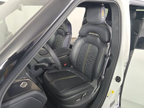 Used 2024 Rivian R1S Adventure AWD/4WD image 19