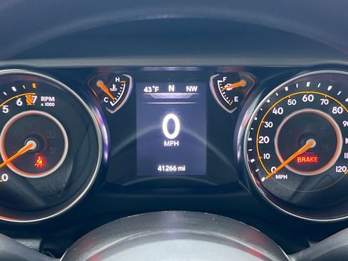 Used 2021 Jeep Gladiator Sport w/ Auxiliary Switch Group image 20