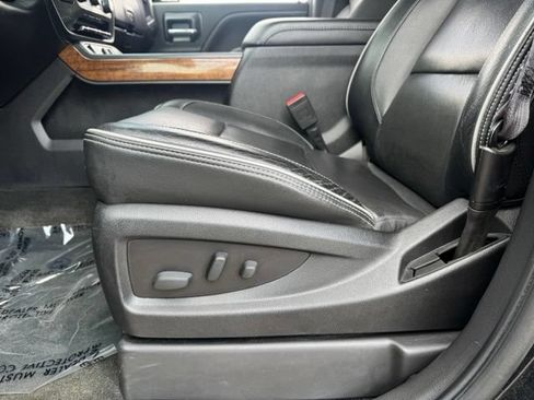 Used 2017 Chevrolet Silverado 1500 High Country AWD/4WD image 5