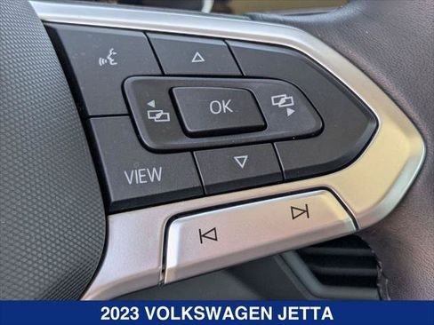 Used 2023 Volkswagen Jetta SE w/ Panoramic Sunroof Package FWD image 15