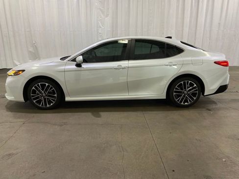 Certified 2025 Toyota Camry XLE w/ Premium Package image 7