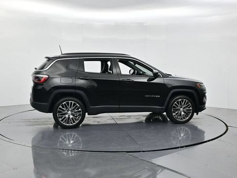 Used 2023 Jeep Compass Limited w/ Elite Group AWD/4WD image 2