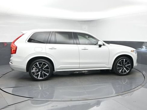 Used 2020 Volvo XC90 T6 Momentum w/ Protection Package Premier AWD/4WD image 9