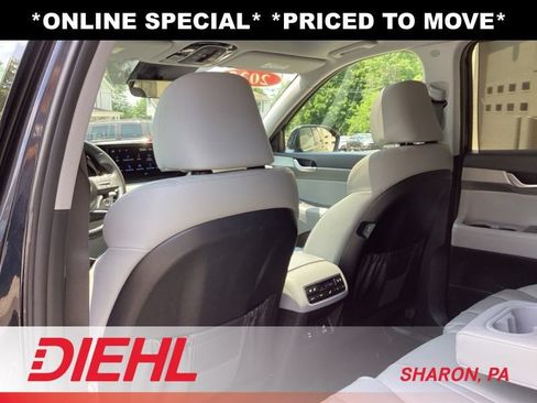 Certified 2025 Hyundai Palisade SEL AWD/4WD image 21