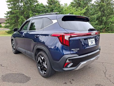 Used 2024 Kia Seltos EX AWD/4WD image 7