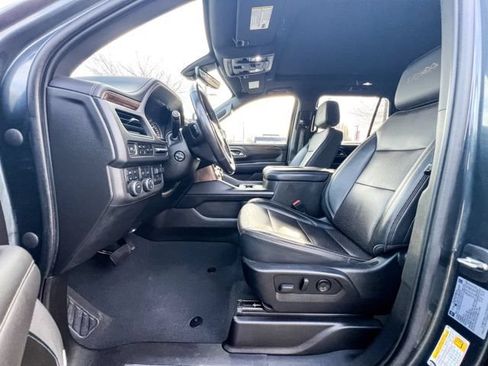 Used 2021 Chevrolet Tahoe High Country w/ Premium Package AWD/4WD image 16