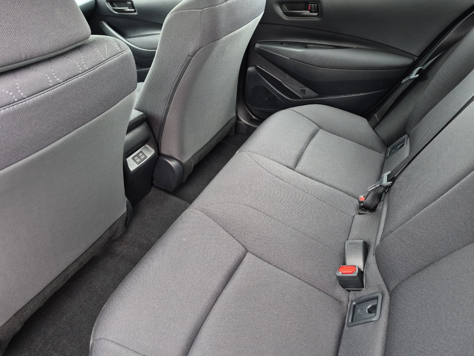 Used 2026 Toyota Corolla LE w/ LE Premium Package FWD image 11