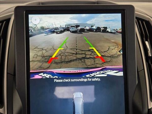 Used 2022 Ford Edge SEL image 13