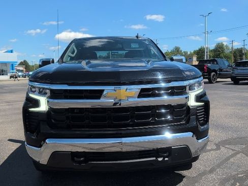 Used 2023 Chevrolet Silverado 1500 LT AWD/4WD image 14