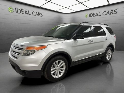 Used 2014 Ford Explorer XLT FWD image 1