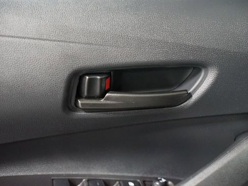 Certified 2025 Toyota Corolla LE image 29