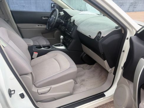 Used 2013 Nissan Rogue SV FWD image 17