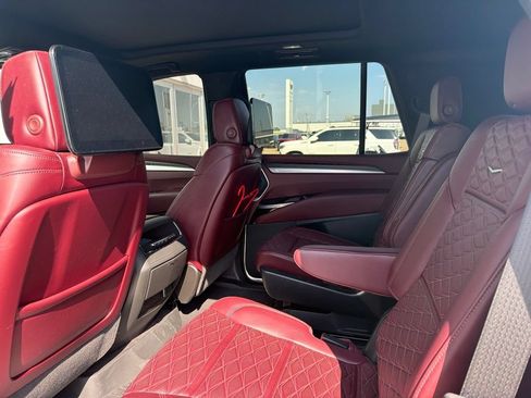 Used 2025 Cadillac Escalade Premium Luxury w/ Touring Package AWD/4WD image 8