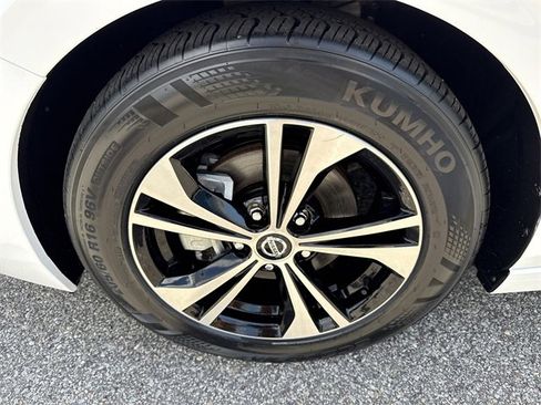 Used 2022 Nissan Sentra SV image 38