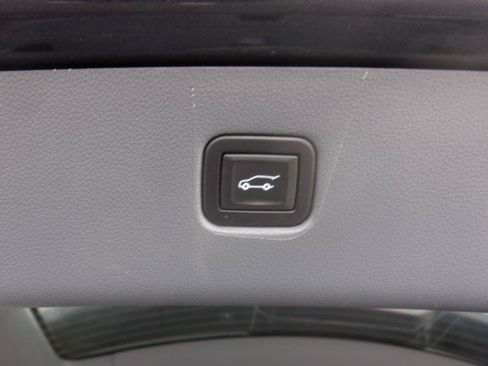 Used 2022 Chevrolet Blazer LT AWD/4WD image 8