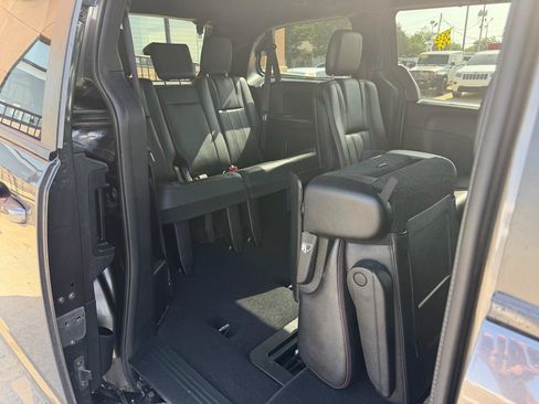 Used 2019 Dodge Grand Caravan GT FWD image 27