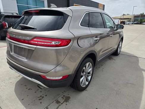 Used 2019 Lincoln MKC Select AWD/4WD image 3